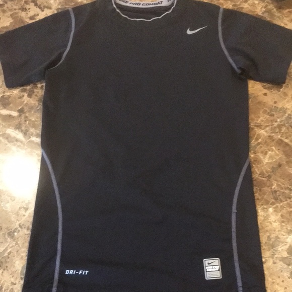 Nike Pro Combat Dri-Fit Black Short Sleeve Compression Shirt Baselayer size L - Picture 2 of 10